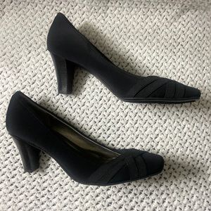Bandolino Black Satin Heel-Women’s Size 7